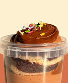 Marble & Hazelnut Cream Cake Tub