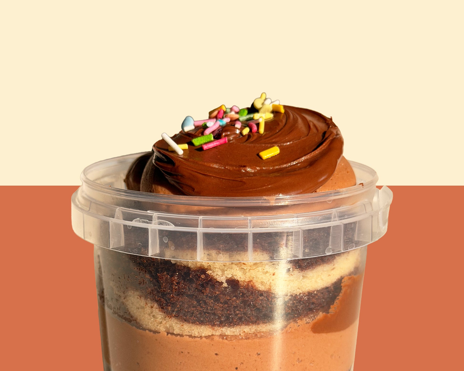 Marble & Hazelnut Cream Cake Tub
